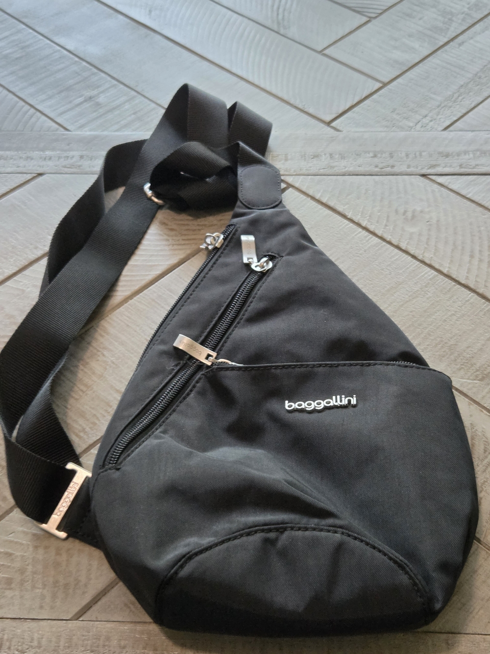 Baggallini Black Mini Sling Crossbody